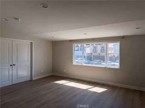 Living - 17094 5th St, Sunset Beach, CA 90742 photo 4 of 5