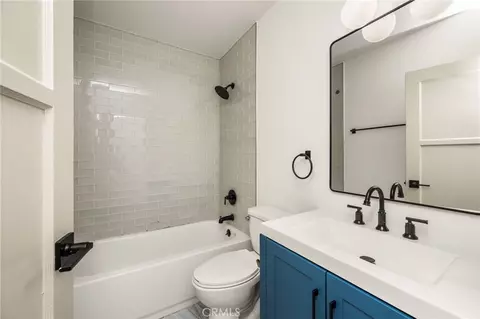 Bath - 705 S Corlett Ave, Compton, CA 90220 photo 4 of 4