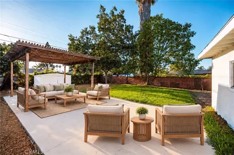 Exterior - 705 S Corlett Ave, Compton, CA 90220 photo 4 of 5