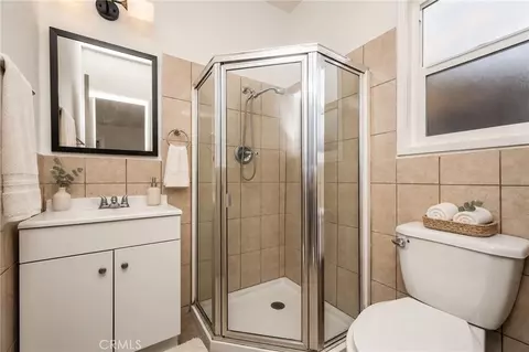Bath - 705 S Corlett Ave, Compton, CA 90220 photo 1 of 4