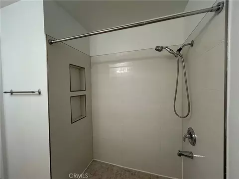 Bath - 1326 Wheaton, Riverside, CA 92507 photo 5 of 5