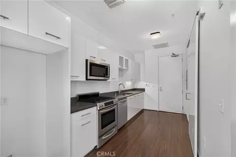 Kitchen - 238 S Arroyo, Pasadena, CA 91105 photo 1 of 2