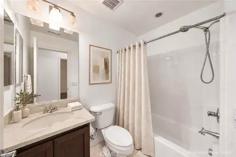 Bath - 14969 Meadows Way, Eastvale, CA 92880 photo 3 of 3