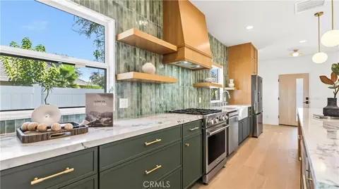 Kitchen - 808 S Los Robles, Pasadena, CA 91106 photo 6 of 7