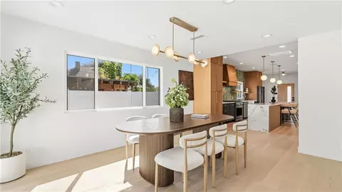 Dining - 808 S Los Robles, Pasadena, CA 91106 photo 2 of 2