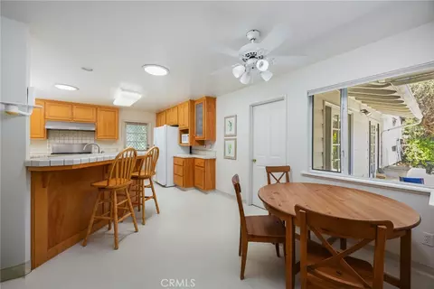 Dining - 3625 Lombardy, Pasadena, CA 91107 photo 4 of 6
