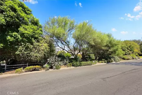 Exterior - 3625 Lombardy, Pasadena, CA 91107 photo 19 of 20
