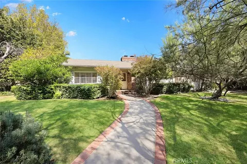 Exterior - 3625 Lombardy, Pasadena, CA 91107 photo 2 of 20