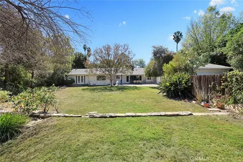 Exterior - 3625 Lombardy, Pasadena, CA 91107 photo 12 of 20
