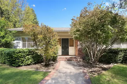 Exterior - 3625 Lombardy, Pasadena, CA 91107 photo 6 of 20