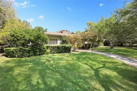 Exterior - 3625 Lombardy, Pasadena, CA 91107 photo 5 of 20
