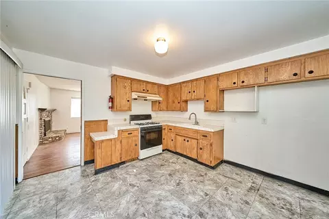 Kitchen - 1000 Edith, Alhambra, CA 91803 photo 5 of 6