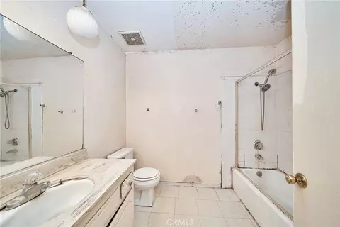 Bath - 1000 Edith, Alhambra, CA 91803 photo 3 of 5