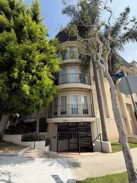 12130 Ohio, Los Angeles, CA 90025