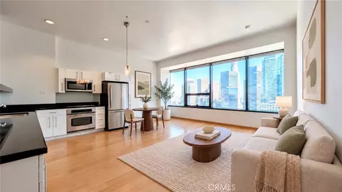 1100 Wilshire Blvd #2507, Los Angeles, CA 90017