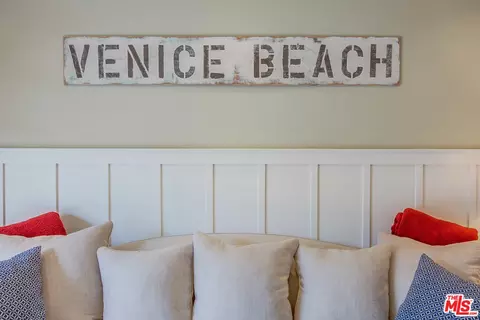 731 Superba Ave, Venice, CA 90291 photo 13