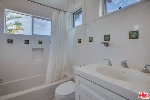 731 Superba Ave, Venice, CA 90291 photo 24
