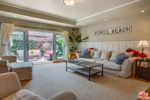 731 Superba Ave, Venice, CA 90291 photo 14