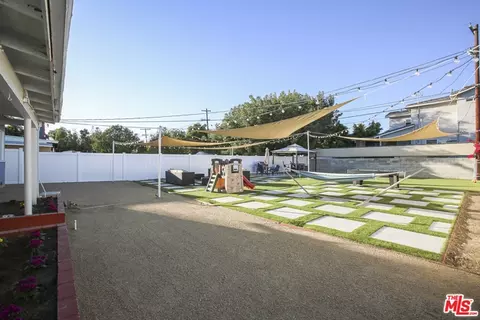 14961 Marlin Pl, Van Nuys, CA 91405 photo 14