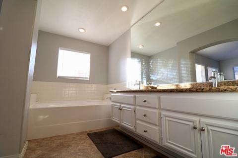153 E 220th St, Carson, CA 90745 photo 10