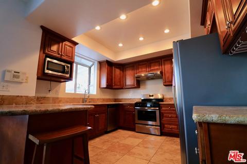 153 E 220th St, Carson, CA 90745 photo 4