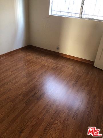 931 W 132nd St, Compton, CA 90222 photo 4