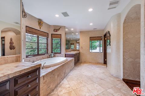 4700 Libbit Ave, Encino, CA 91436 photo 39