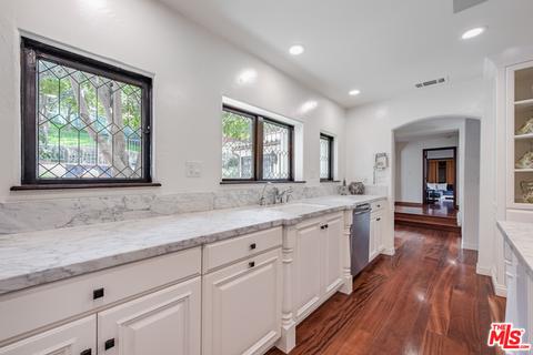 4700 Libbit Ave, Encino, CA 91436 photo 21