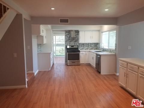 813 E Gladwick St, Carson, CA 90746 photo 8