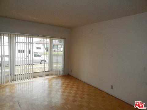 1506 W Piru St, Compton, CA 90222 photo 1