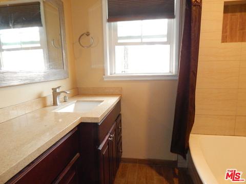 1506 W Piru St, Compton, CA 90222 photo 6