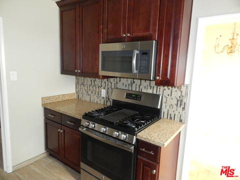 1506 W Piru St, Compton, CA 90222 photo 4