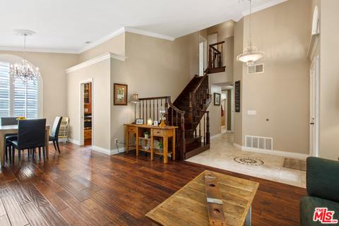 22472 Cardiff Dr, Santa Clarita, CA 91350 photo 8