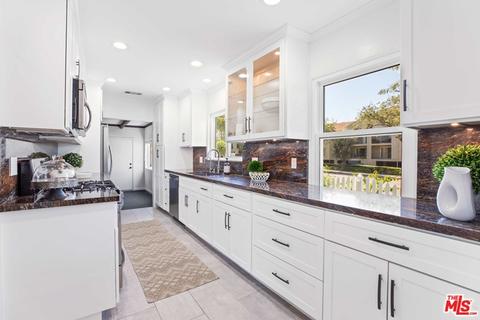 402 Birmingham Rd, Burbank, CA 91504 photo 12