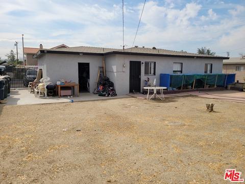 875 Carlotta Ct, Redlands, CA 92374 photo 3