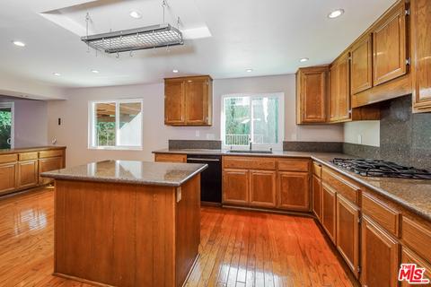 2256 Ajuga Ave, Upland, CA 91784 photo 12