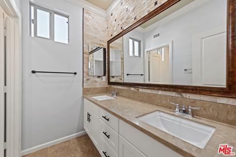 128 Telstar, Irvine, CA 92618 photo 23