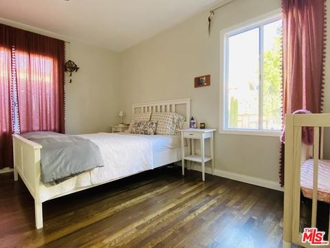 10440 Mountair Ave, Tujunga, CA 91042 photo 9