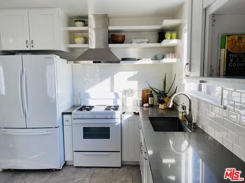 10440 Mountair Ave, Tujunga, CA 91042 photo 5