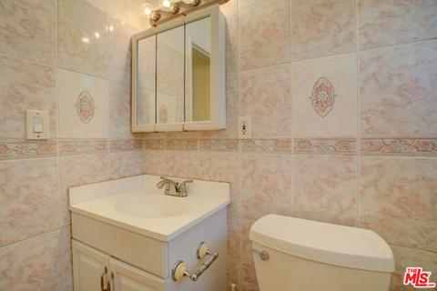 520 E 219th St, Carson, CA 90745 photo 23