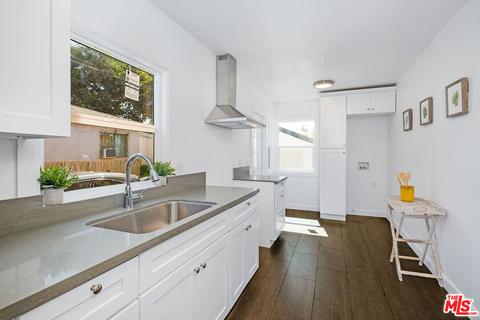 2028 E Oris St, Compton, CA 90222 photo 5