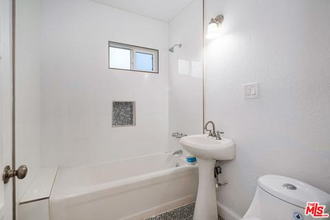 2028 E Oris St, Compton, CA 90222 photo 15