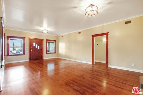 1106 Chestnut Ave, Long Beach, CA 90813 photo 3