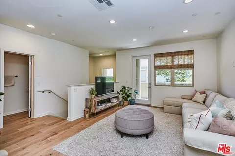 726 Colorado Cir, Carson, CA 90745 photo 11