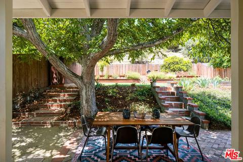 2137 E Chevy Chase Dr, Glendale, CA 91206 photo 21