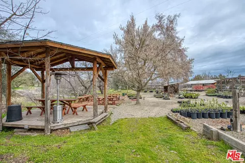 Exterior - 30443 Auberry Rd, Prather, CA 93651 photo 7 of 27