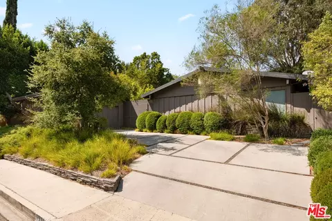 7535 Lolina Ln, Los Angeles, CA 90046