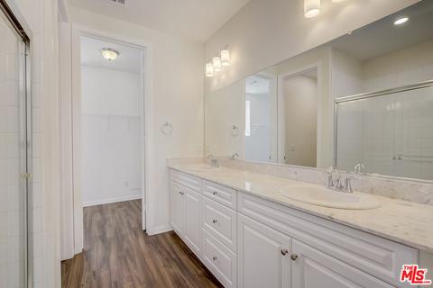 135 Neptune, Irvine, CA 92618 photo 6