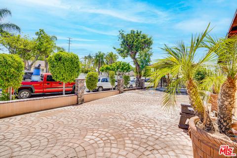 9674 Beachy Ave, Arleta, CA 91331 photo 41