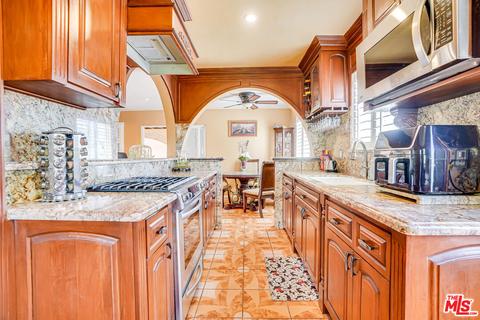 9674 Beachy Ave, Arleta, CA 91331 photo 16